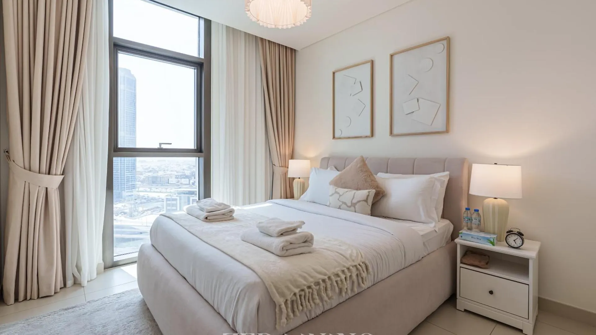 Zed Living - 2 Bedroom Next To Burj Khalifa - Burj Crown Dubai 0*,